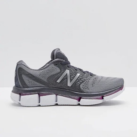 New Balance Womens Wrubxgb Gray Running Shoes - Picture 3 of 8
